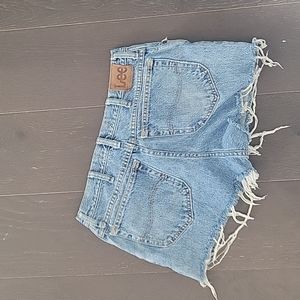 Lee mom short